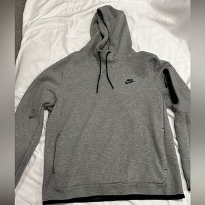 Grey Nike Pullover